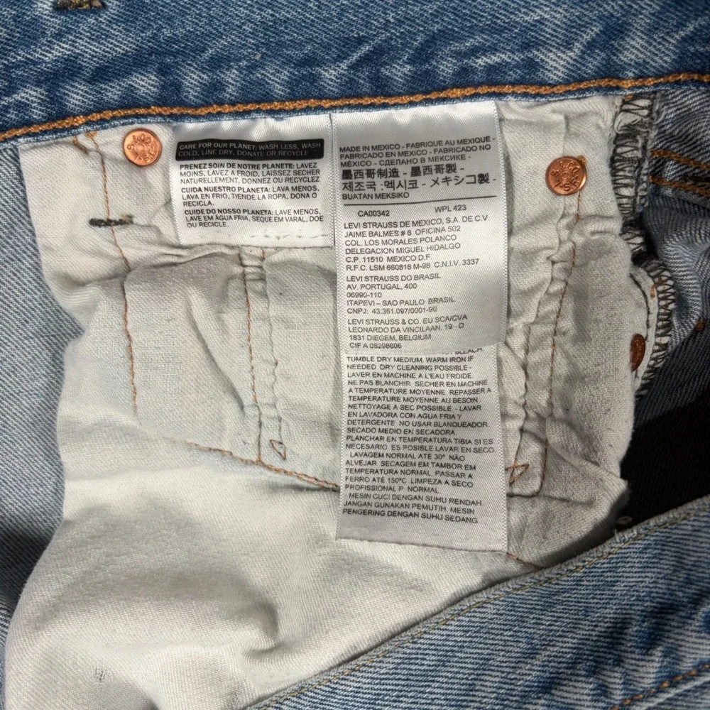 Levi's Jeans Mens 33x34 Light Blue 501 Original Fit Straight Leg Button Fly